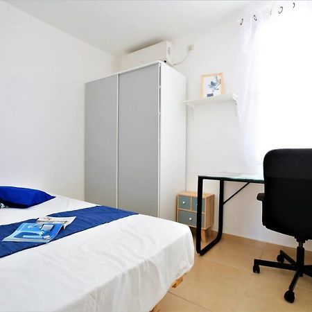 דירה על הפארק Apartment Beersheba Bagian luar foto