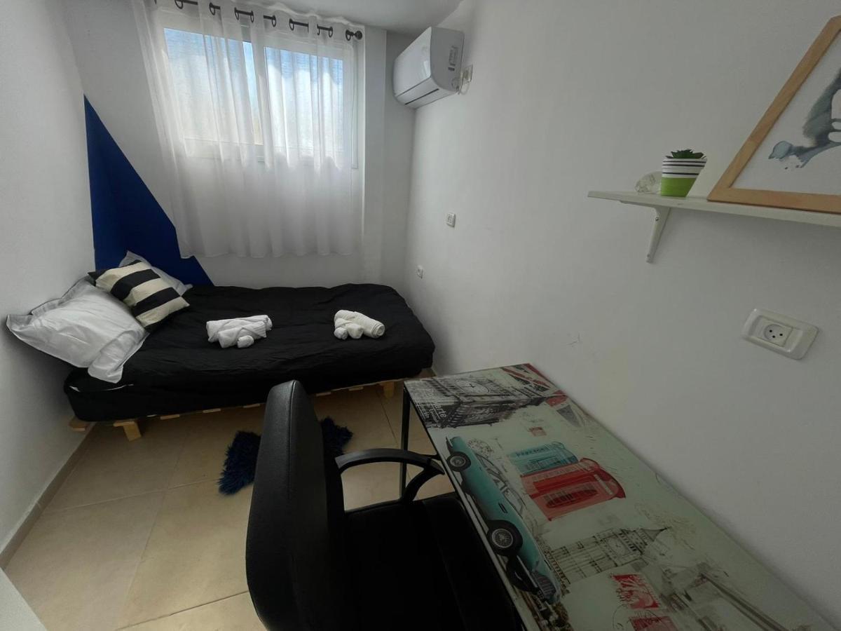 דירה על הפארק Apartment Beersheba Bagian luar foto
